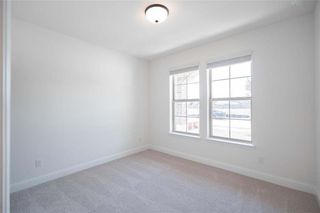 2225 Valencia Drive Property Photo 21