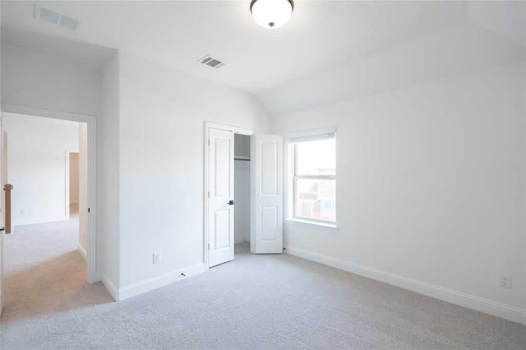 2225 Valencia Drive Property Photo 23