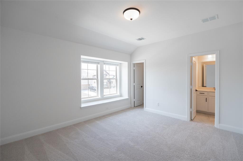 2225 Valencia Drive Property Photo 27