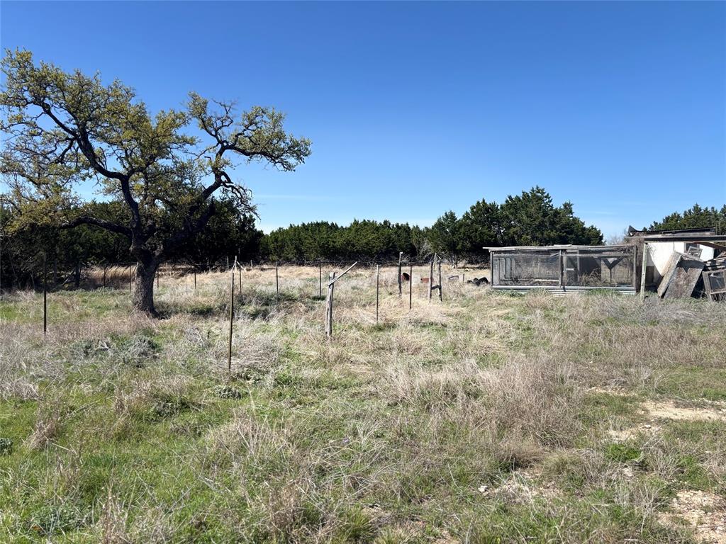 210 Private Road 3221 Property Photo 8