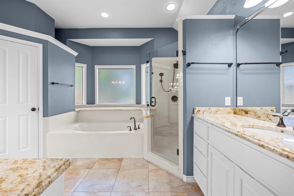 11025 Granbury Cove Property Photo 16