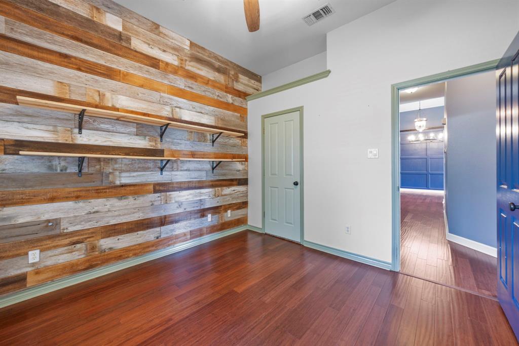11025 Granbury Cove Property Photo 17