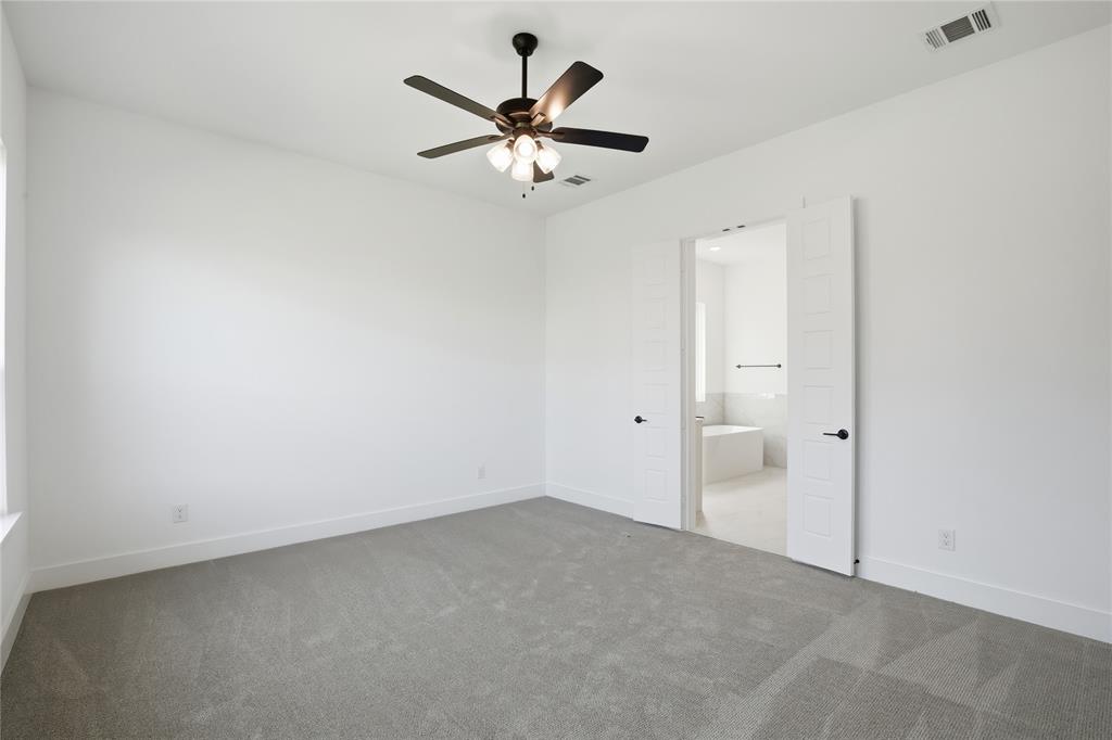 7432 Wayward Wind Way Property Photo 23