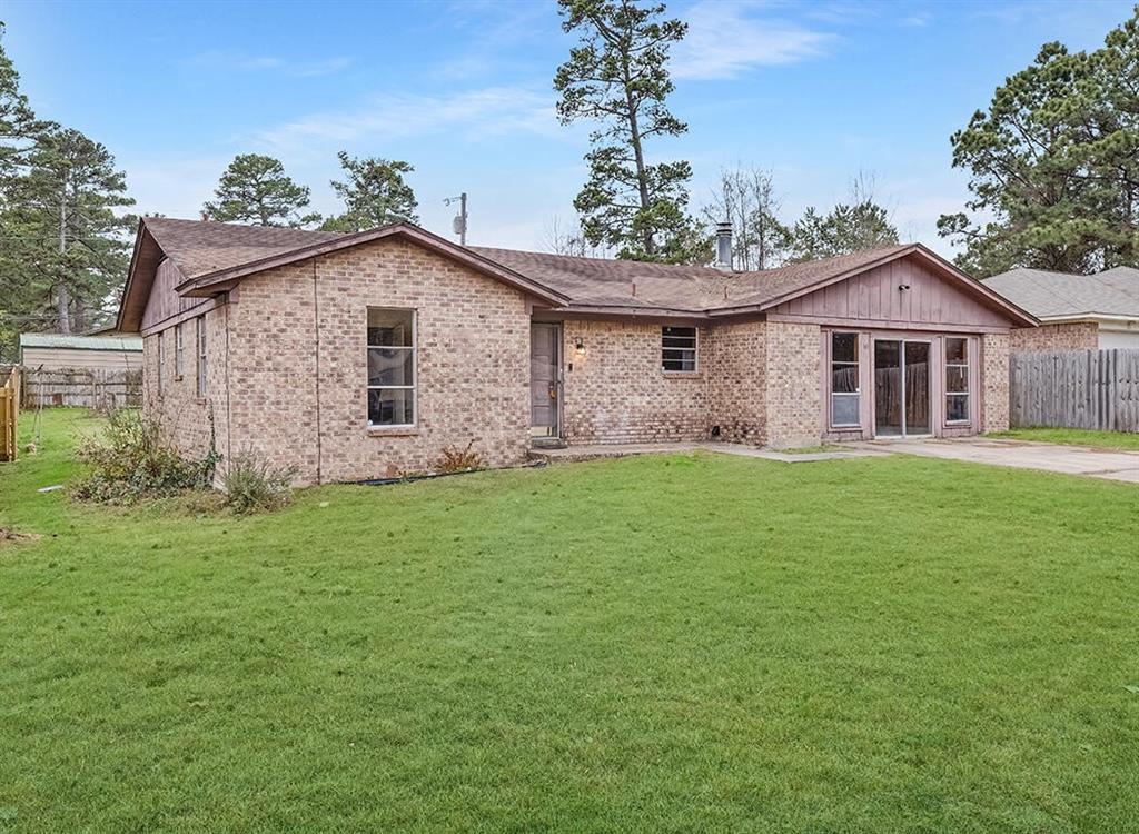 165 Greenforest Trail Property Photo 3