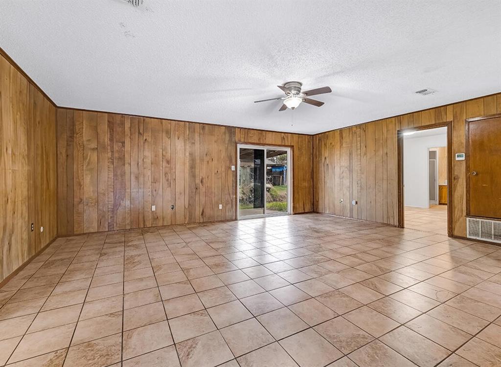 165 Greenforest Trail Property Photo 7