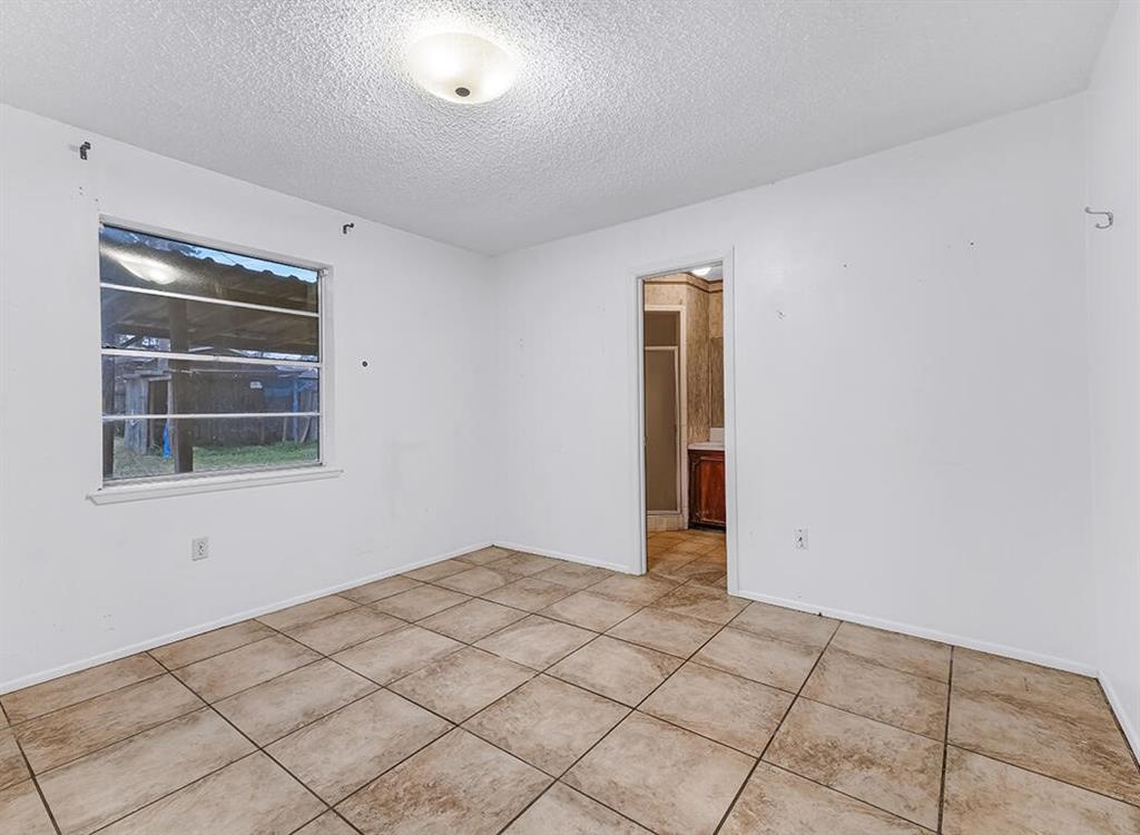 165 Greenforest Trail Property Photo 10