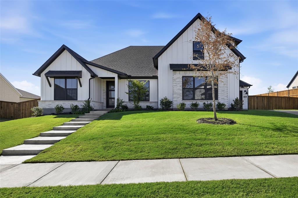 816 Feathergrass Court