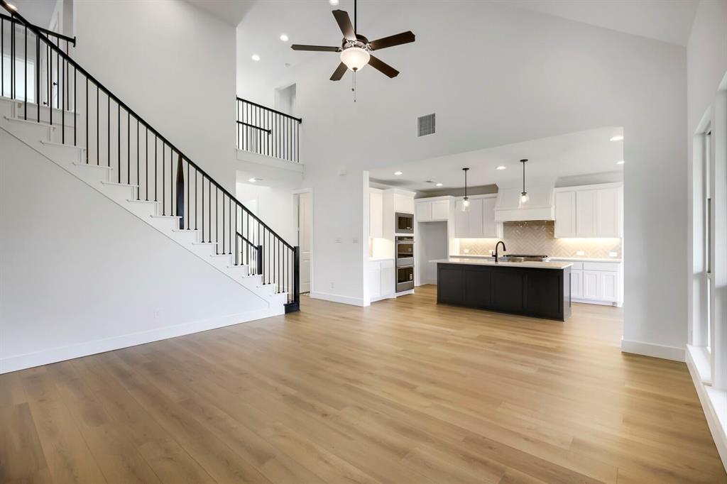 3320 Maidenhair Lane Property Photo 4
