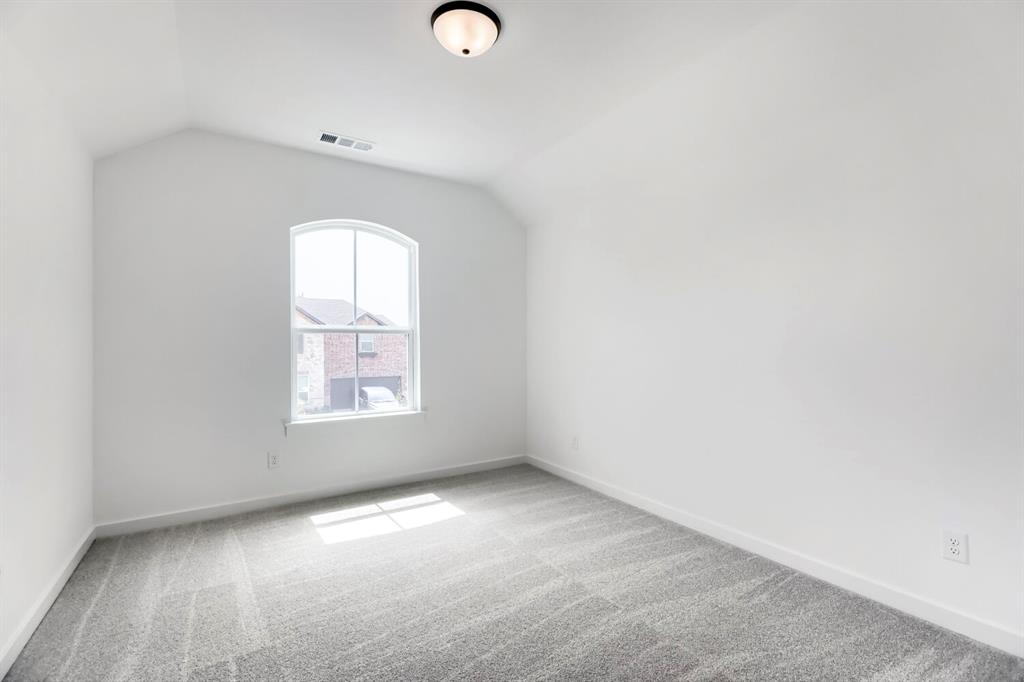 3320 Maidenhair Lane Property Photo 18