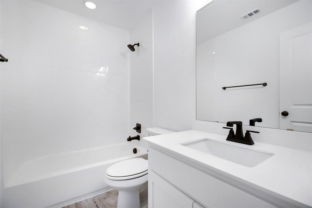 3320 Maidenhair Lane Property Photo 21