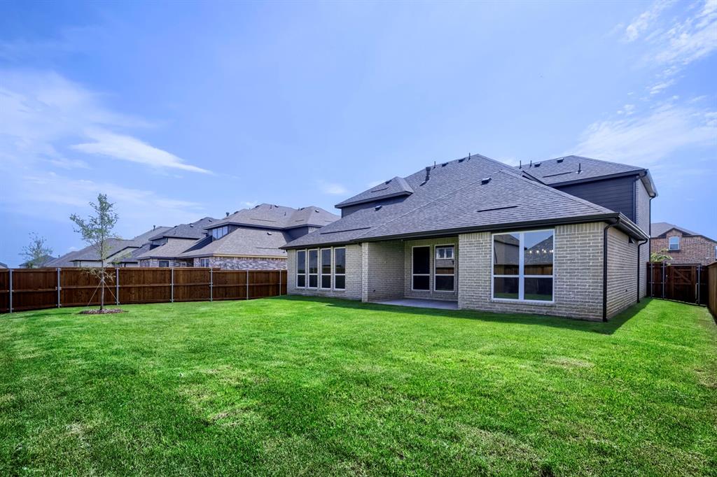 3320 Maidenhair Lane Property Photo 25