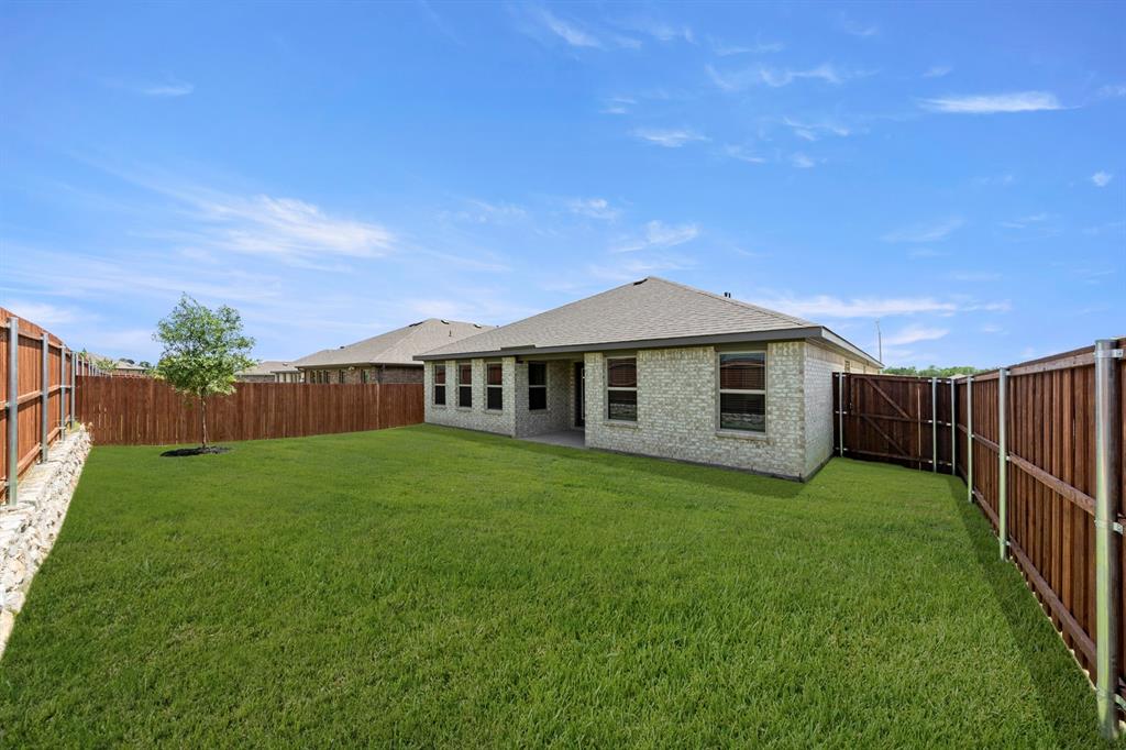 114 Bandit Trail Property Photo 25
