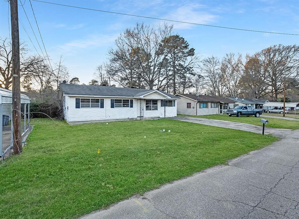 224 Shellwood Drive Property Photo 2