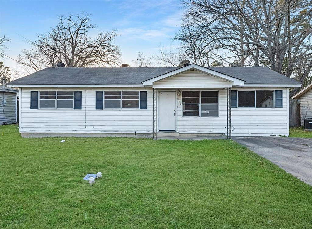 224 Shellwood Drive Property Photo 3