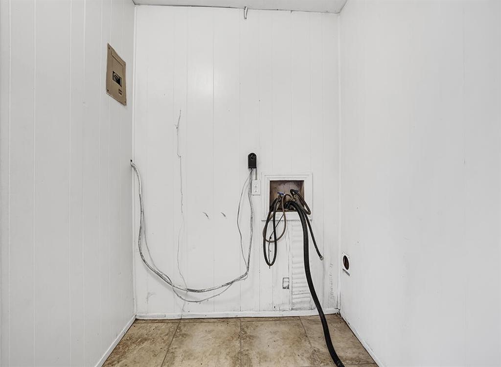 224 Shellwood Drive Property Photo 9