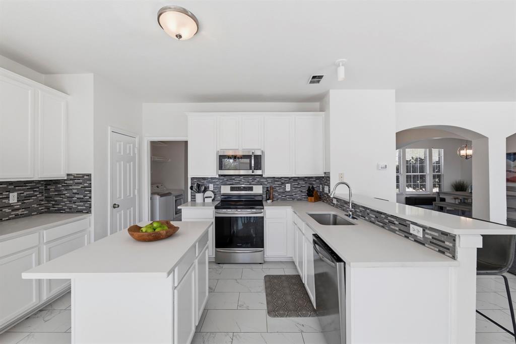 4943 Sunset Ridge Drive Property Photo 12