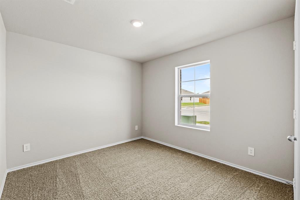 4217 Trickling Creek Lane Property Photo 5