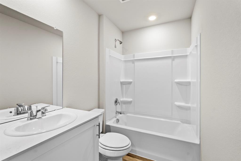 4217 Trickling Creek Lane Property Photo 7