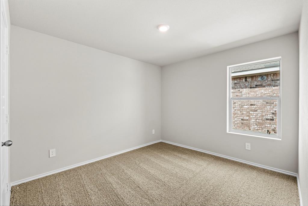 4217 Trickling Creek Lane Property Photo 8