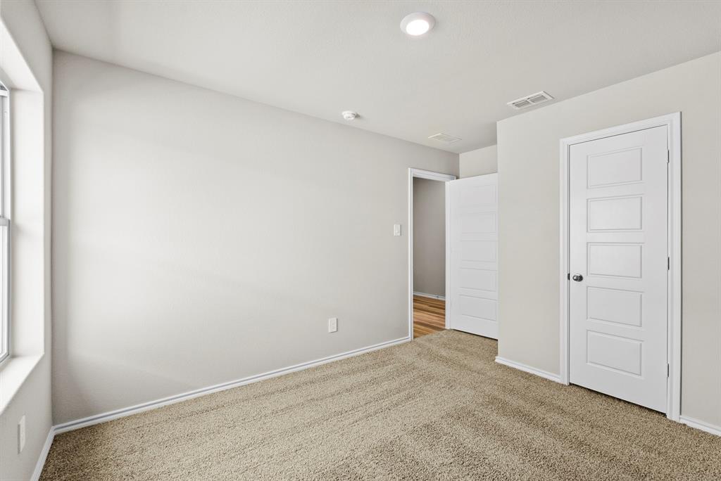 4217 Trickling Creek Lane Property Photo 9