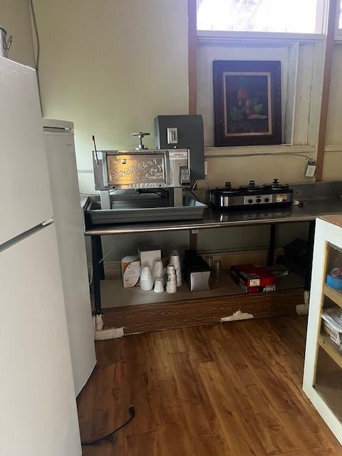 2818 Greenwood Road Property Photo 5