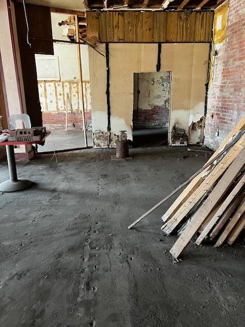 2818 Greenwood Road Property Photo 30