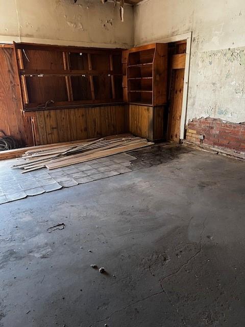 2818 Greenwood Road Property Photo 31