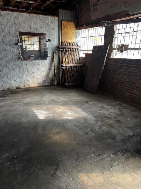 2818 Greenwood Road Property Photo 32