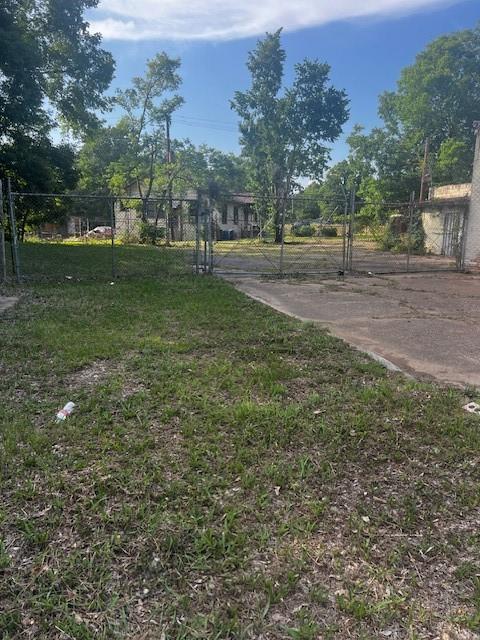 2818 Greenwood Road Property Photo 38