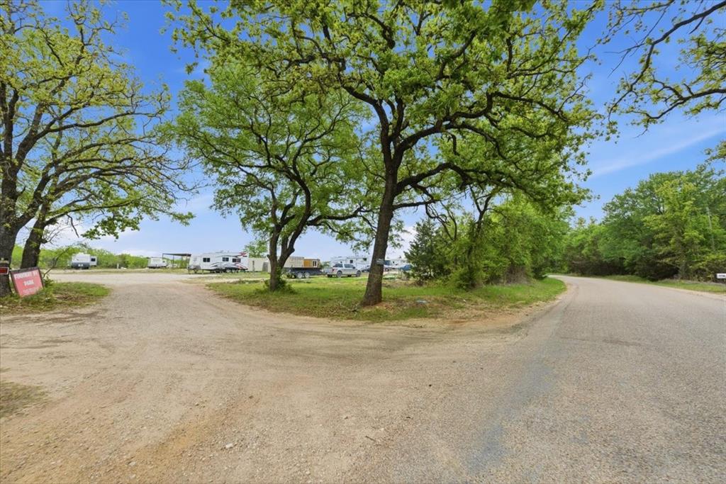 431 Hcr 2105 Loop Property Photo 1