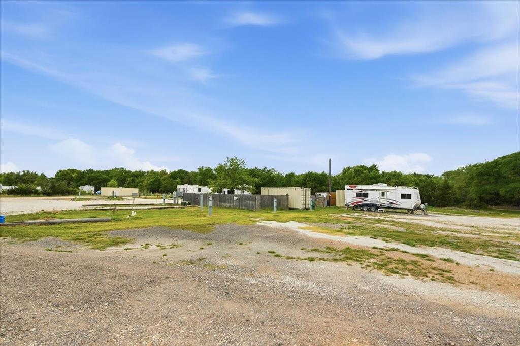 431 Hcr 2105 Loop Property Photo 5