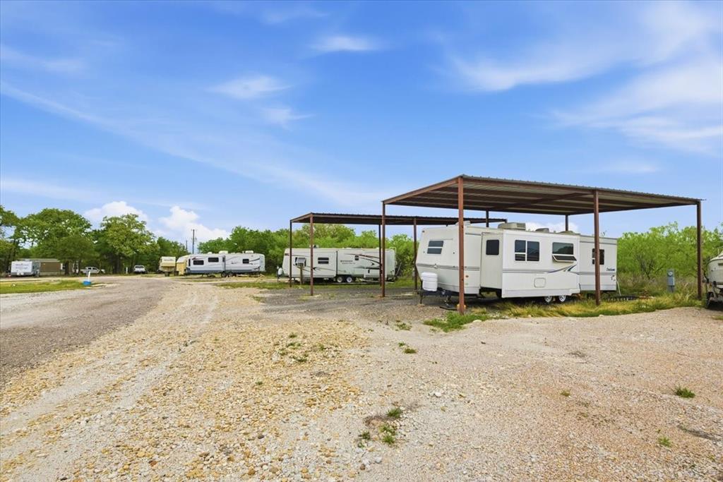 431 Hcr 2105 Loop Property Photo 8