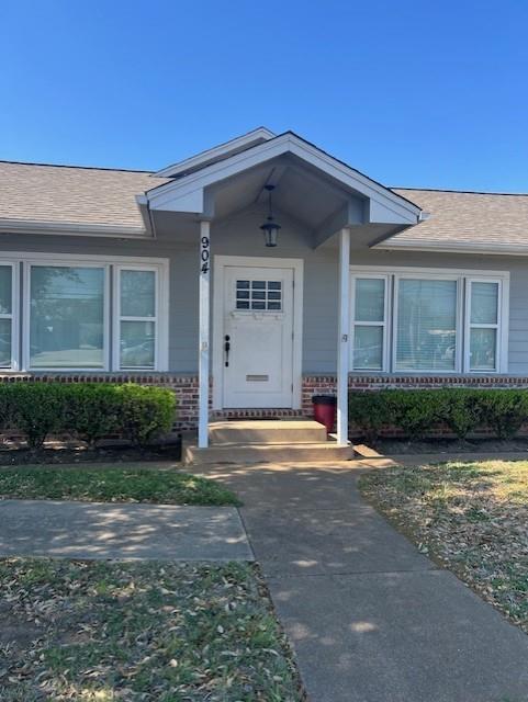 904 W Henderson Street Property Photo 2