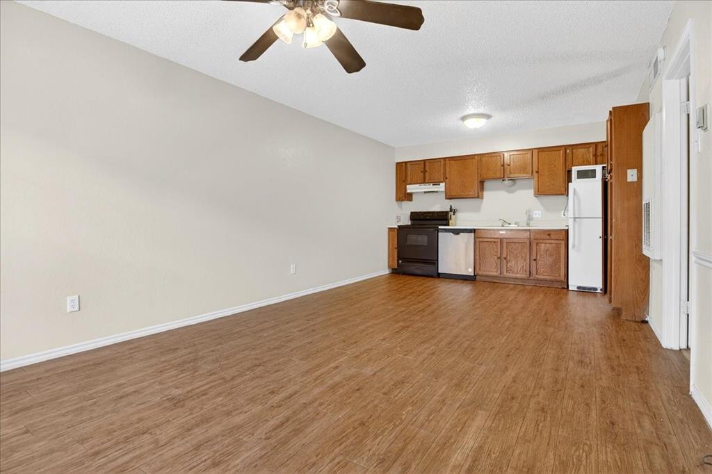 1326 S 11 Street 2 Property Photo 3