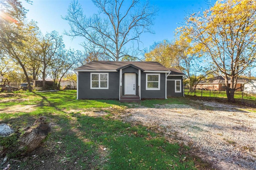 109 Lydia Street Property Photo 5