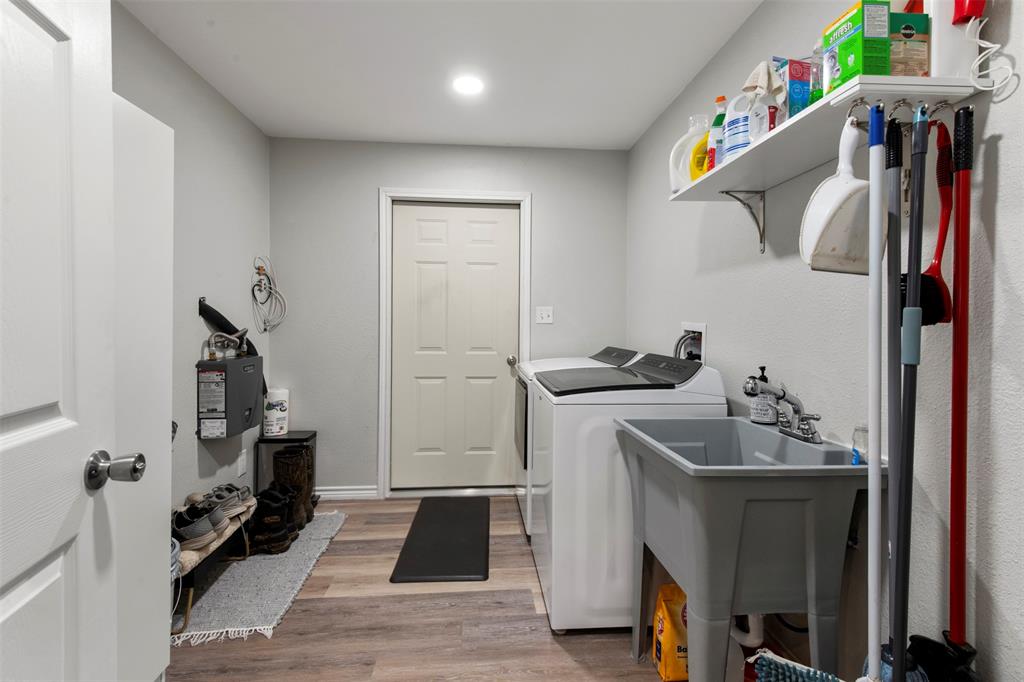 346 Nocona Drive Property Photo 17