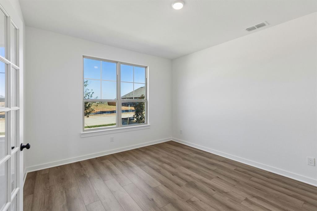 8809 Preakness Street Property Photo 5