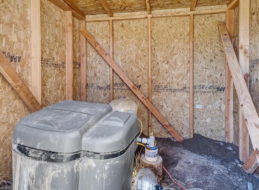 187 Alan Street Property Photo 13