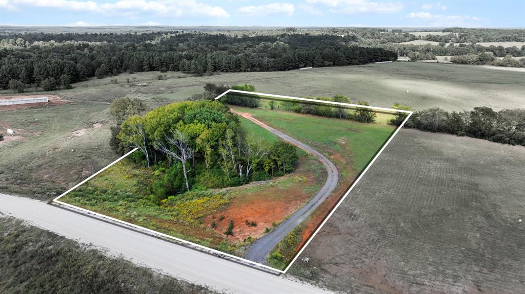 16622 Caeli Heights Property Photo 8