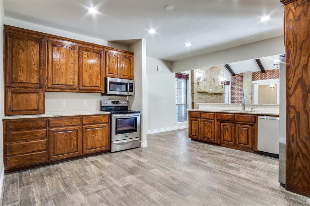 101 Oakwood Drive Property Photo 13