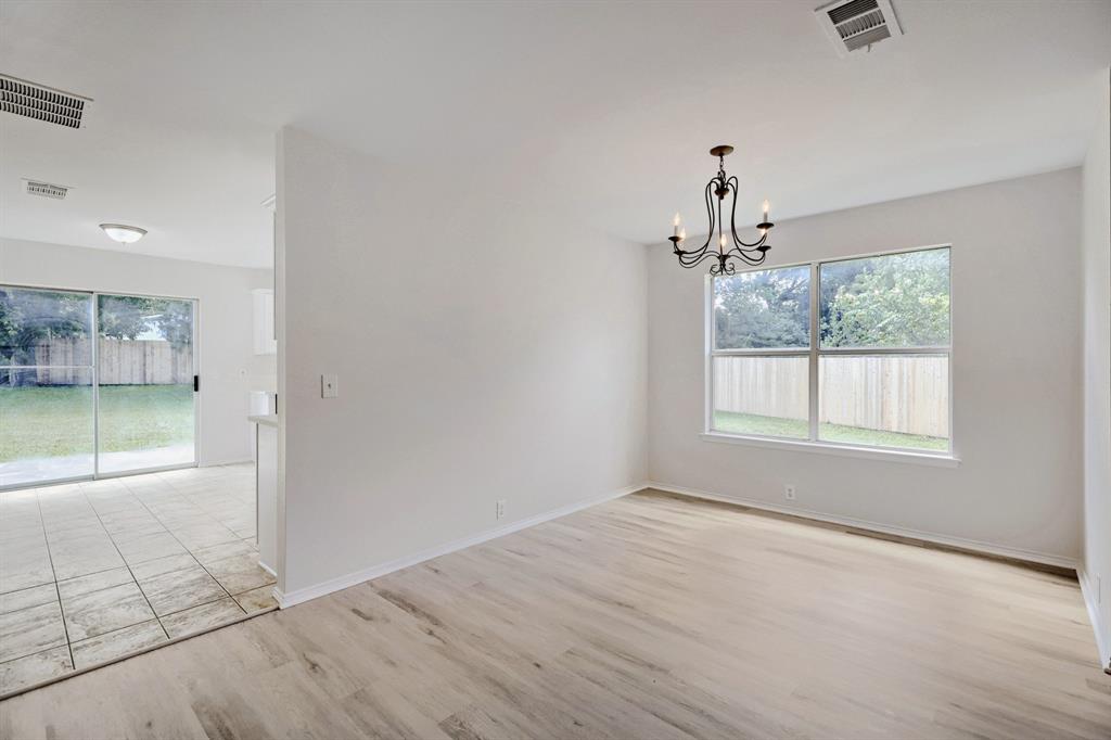 3103 Savoy Court Property Photo 4