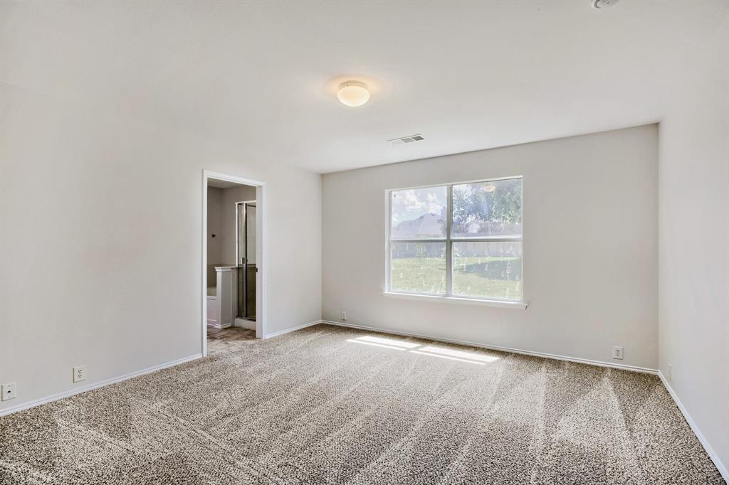 3103 Savoy Court Property Photo 12