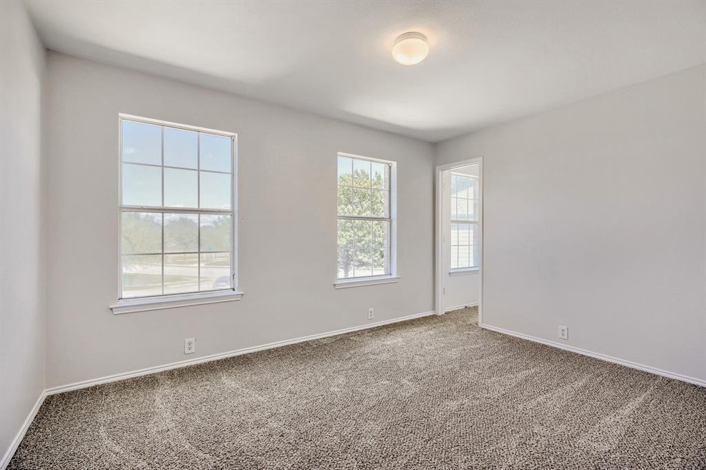 3103 Savoy Court Property Photo 17