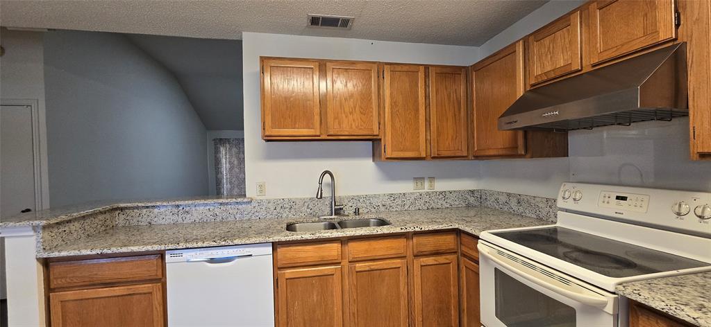 2224 Limestone Lane Property Photo 6