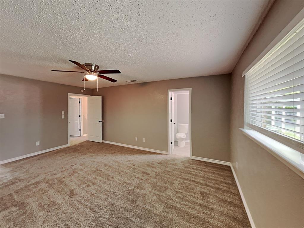 702 Redbud Drive Property Photo 14