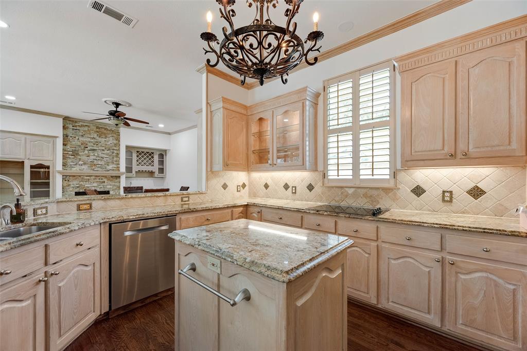 6436 Bermuda Dunes Drive Property Photo 11