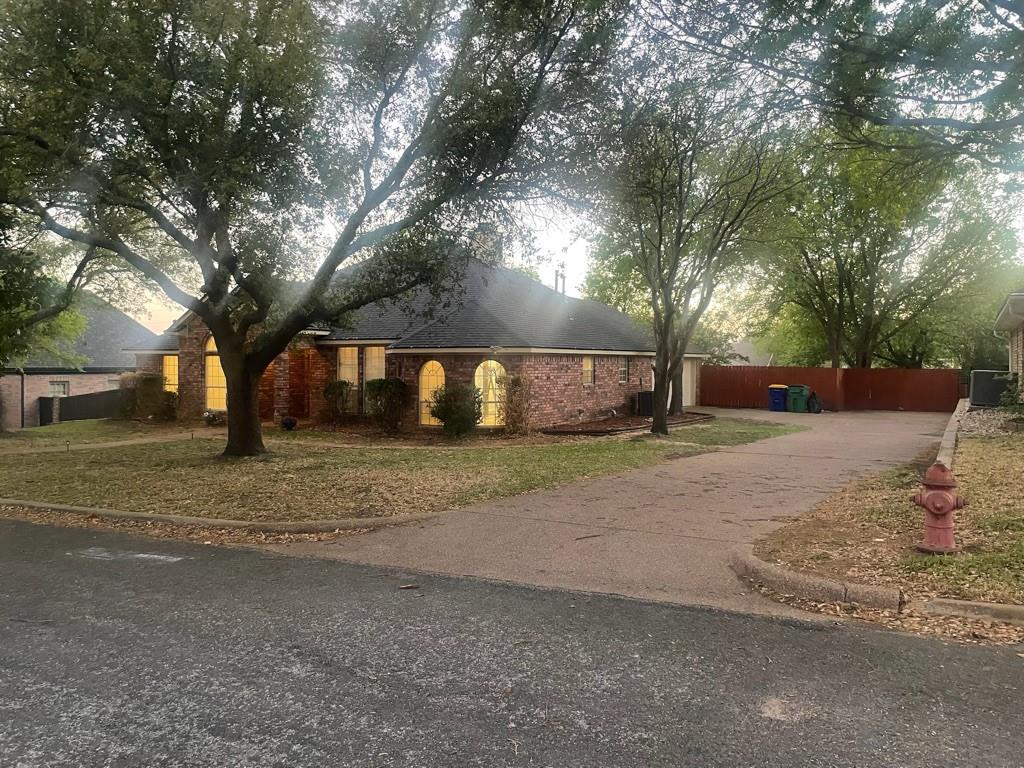 201 Chaparral Drive Property Photo 1