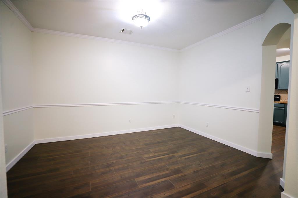 2221 Rodgers Lane Property Photo 10