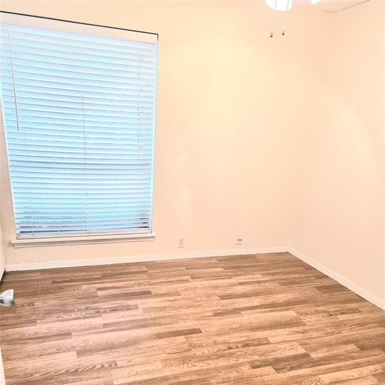 11805 Leisure Drive Property Photo 7
