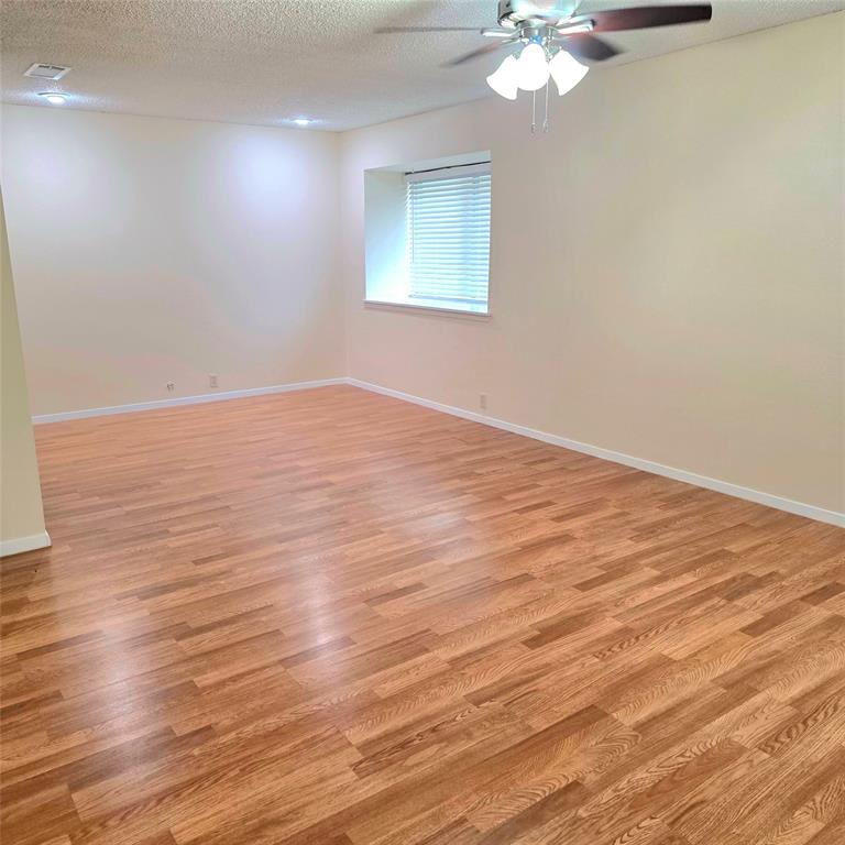 11805 Leisure Drive Property Photo 8